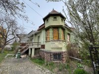 Eladó családi ház, Komáromban 53.9 M Ft, 4 szobás