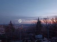 Eladó családi ház, Pécsett 79.9 M Ft, 1+2 szobás