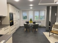 Kiadó téglalakás, albérlet, Szegeden, Petőfi Sándor sugárúton