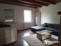 Eladó családi ház, Pápocon 13.5 M Ft, 3 szobás