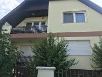 Kiadó családi ház, albérlet, Siófokon 270 E Ft / hó, 4 szobás