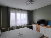 Eladó panellakás, X. kerületben 89.9 M Ft, 3 szobás