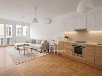 Eladó téglalakás, V. kerületben 149 M Ft, 2+2 szobás