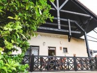 Eladó családi ház, Pécsett 178 M Ft, 7 szobás