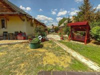 Eladó családi ház, Mendén 153 M Ft, 4 szobás
