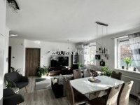 Eladó téglalakás, Pécsett 89.9 M Ft, 3 szobás