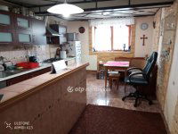 Eladó családi ház, Tiszaföldváron 34.99 M Ft, 4 szobás