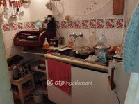 Eladó téglalakás, Pécsett 39.9 M Ft, 2 szobás