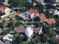 Eladó családi ház, Pécsett, Csárda utcában 129 M Ft, 6 szobás