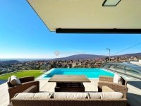 Eladó családi ház, Pécsett 425 M Ft, 4 szobás