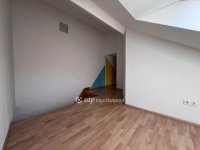 Eladó téglalakás, Pécsett 95.5 M Ft, 3 szobás