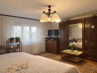 Eladó családi ház, Csákváron 64.9 M Ft, 5 szobás