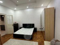 Kiadó téglalakás, albérlet, VI. kerületben, Bajnok utcában