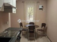 Eladó téglalakás, Szekszárdon 45.5 M Ft, 2 szobás