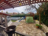 Eladó családi ház, Vecsésen 160 M Ft, 6 szobás