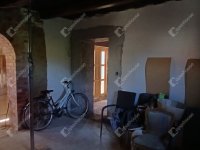 Eladó családi ház, Egerváron 10.5 M Ft, 1 szobás