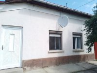 Eladó családi ház, Tótkomlóson 4.9 M Ft, 3 szobás