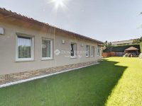 Eladó családi ház, Pomázon 218.5 M Ft, 3 szobás