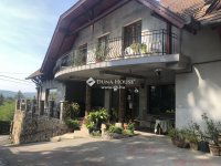 Eladó hotel, Zebegényben 440 M Ft, 16 szobás