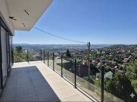 Eladó téglalakás, Pécsett 149.9 M Ft, 5 szobás