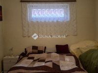 Eladó családi ház, Taksonyon 71 M Ft, 5 szobás