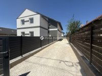 Eladó ikerház, Szigetszentmártonban 69.9 M Ft, 4 szobás