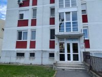 Eladó téglalakás, Győrött 48 M Ft, 6 szobás