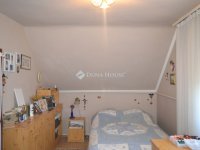 Eladó családi ház, Debrecenben 99 M Ft, 5 szobás