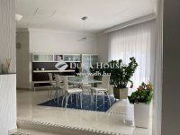 Eladó családi ház, Debrecenben 850 M Ft, 5 szobás