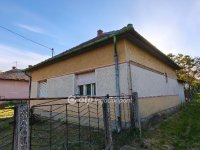 Eladó családi ház, Kenderesen 9 M Ft, 2+1 szobás