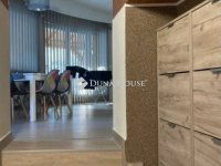 Eladó családi ház, Pécsett 104.9 M Ft, 4 szobás