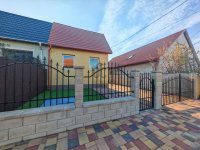 Eladó családi ház, Esztergomban 59.9 M Ft, 4 szobás