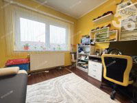 Eladó téglalakás, Kecskeméten 68.5 M Ft, 4 szobás