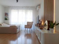 Eladó téglalakás, XIII. kerületben 66 M Ft, 1 szobás