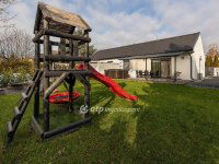 Eladó ikerház, Balatonvilágoson 240 M Ft, 5+1 szobás