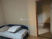 Eladó ipari ingatlan, IV. kerületben 500 M Ft