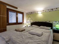 Eladó téglalakás, VI. kerületben 129.9 M Ft, 3 szobás