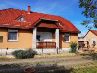 Eladó családi ház