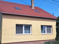 Eladó családi ház, Szegeden, Kristály utcában 96 M Ft, 4 szobás