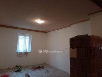 Eladó családi ház, Sárándon 7.5 M Ft, 1 szobás