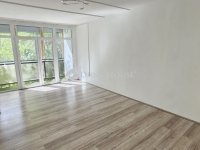 Eladó panellakás, Pécsett 46.4 M Ft, 2 szobás