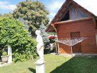 Eladó családi ház