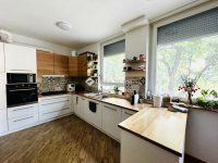 Eladó téglalakás, Pécsett 89.9 M Ft, 3 szobás