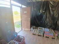 Eladó üzlethelyiség, Kisújszálláson 17.9 M Ft