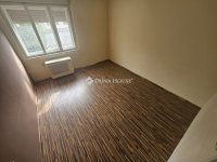 Eladó családi ház, Csornán 52.9 M Ft, 3 szobás