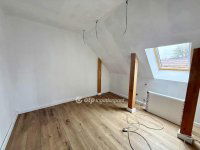 Eladó családi ház, Isaszegen 99.9 M Ft, 6+1 szobás