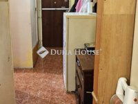 Eladó panellakás, Pécsett 45.99 M Ft, 3 szobás