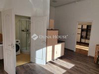 Eladó téglalakás, Pécsett 55 M Ft, 2 szobás