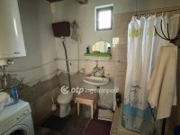 Eladó családi ház, Kemenesszentpéteren 8.9 M Ft, 2 szobás