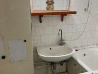 Kiadó panellakás, albérlet, Kecskeméten 100 E Ft / hó, 1 szobás